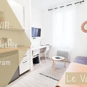 le-valmy-1-cosy-studio-grenoble.hotels-rhonealpes.com/